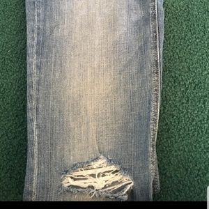 Hollister size 5 w27